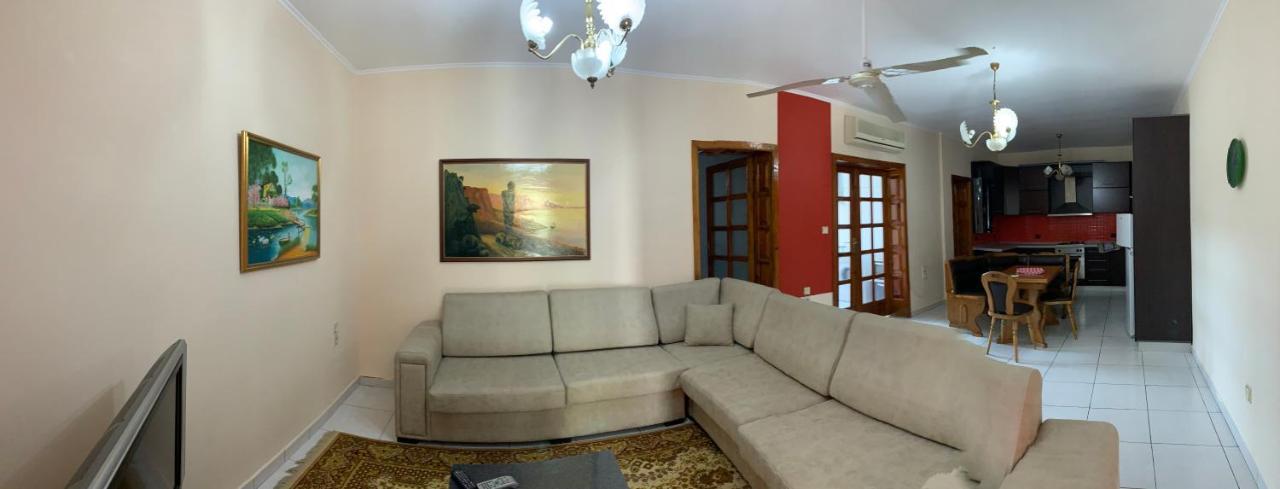 Villa Shtepi Me Qera Fier Esterno foto